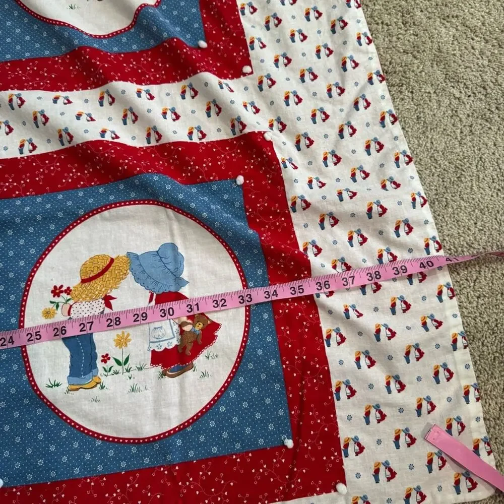Vintage Sunbonnet Sue & Overall Sam Patchwork Quilt Baby Blanket Lightweight